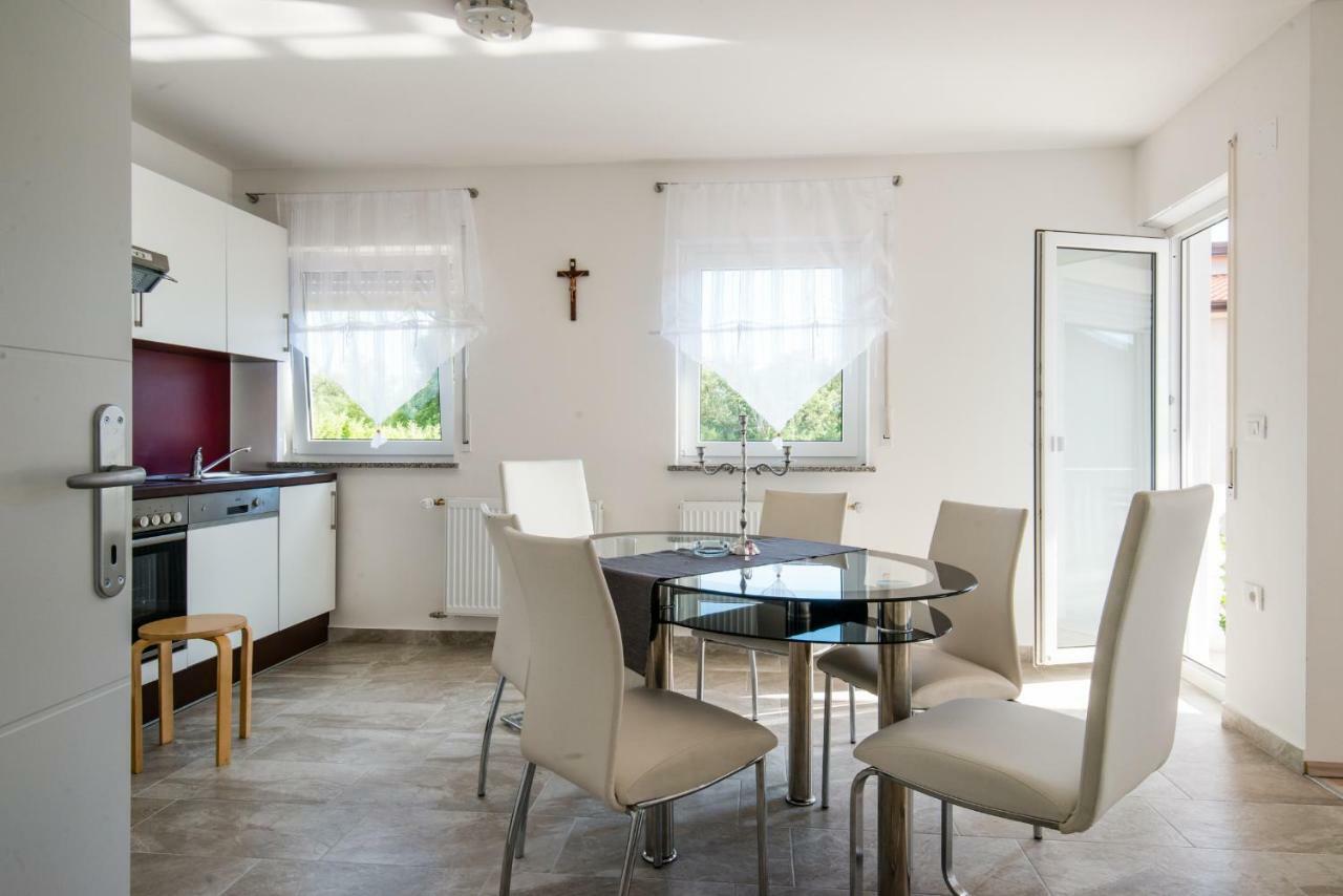 Ferienhaus Bucic Buje Esterno foto