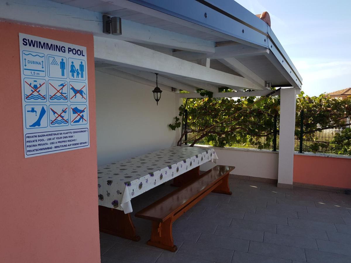 Ferienhaus Bucic Buje Esterno foto